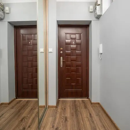 Kuznicza Centralcity Apartman *