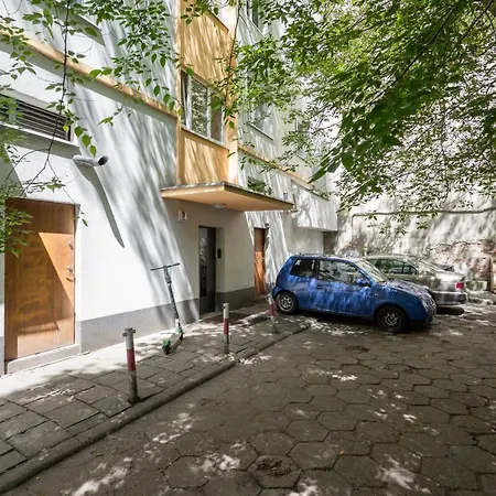 Kuznicza Centralcity Apartman *